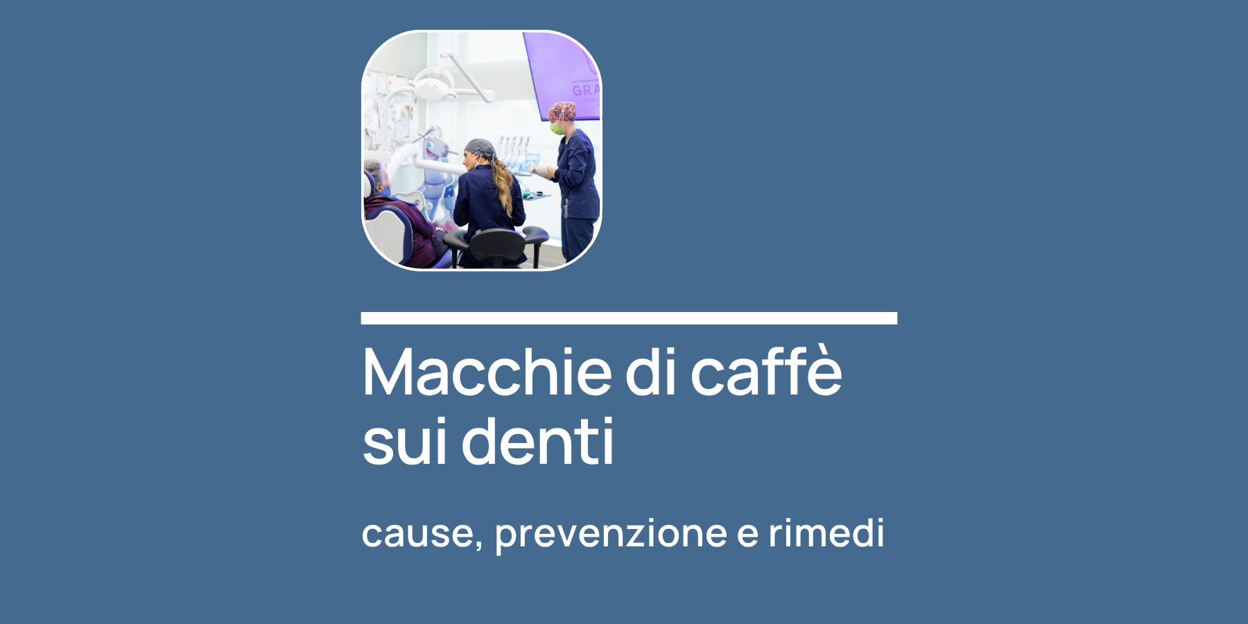 macchie di caffè sui denti